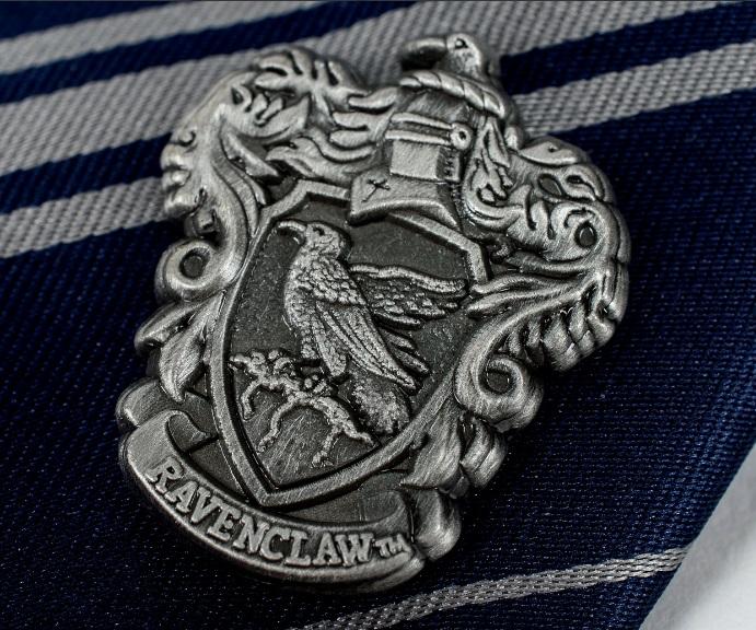 Harry Potter: Ravenclaw Tie in Gift Box / Harry Potter krawat Ravenclaw w ozdobnym pudełku