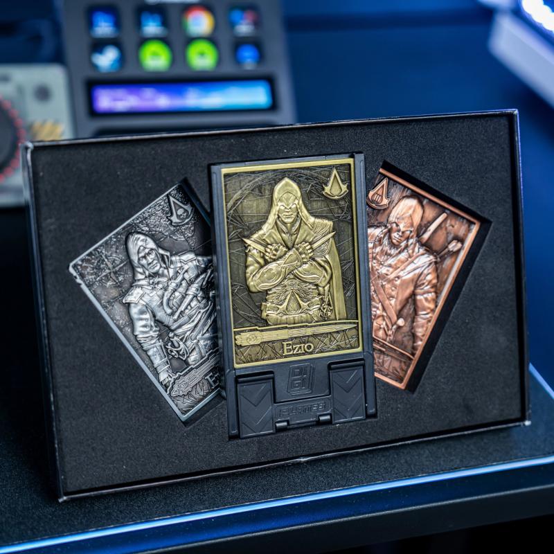 Assassins Creed Digiplate Starter Pack: phone stand and metal plates set (3 pcs) / Assassins Creed zestaw: stojak na telefon plus 3 x płytki Digiplates