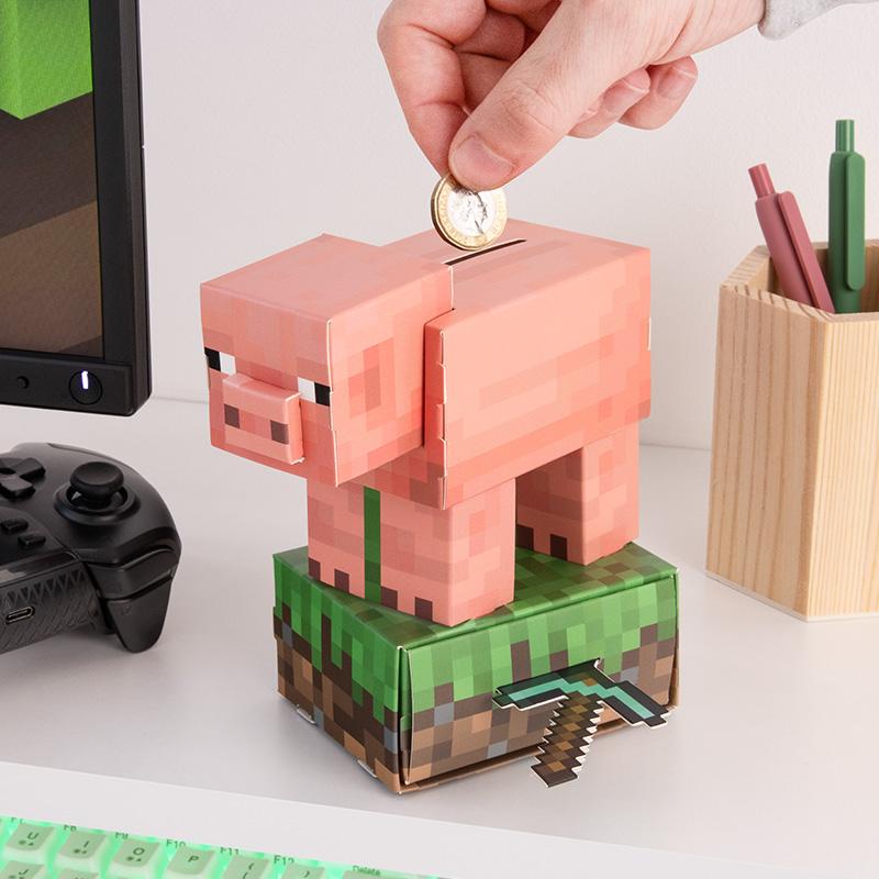 Minecraft Pig Build Your Own Money Box Kit / Minecraft zestaw do samodzielnego montażu skarbonki - Świnka