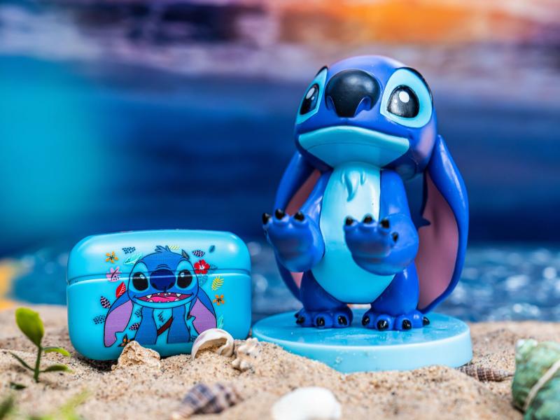 Disney Stitch: Buds Pro Wireless Bluetooth Earbuds and Phone Holder / Zestaw Disney Stitch: stojak na słuchawki plus słuchawki bezprzewodowe