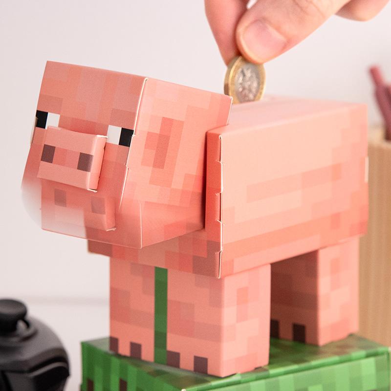 Minecraft Pig Build Your Own Money Box Kit / Minecraft zestaw do samodzielnego montażu skarbonki - Świnka