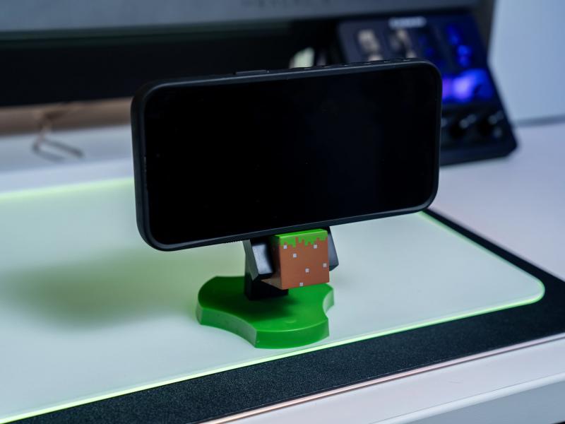 Minecraft Enderman Holdem, Earbud Holder (11 cm) / stojak na słuchawki Minecraft Enderman (11 cm)