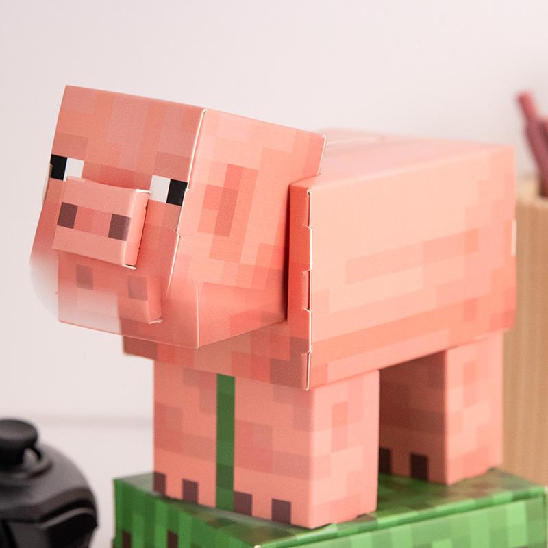 Minecraft Pig Build Your Own Money Box Kit / Minecraft zestaw do samodzielnego montażu skarbonki - Świnka