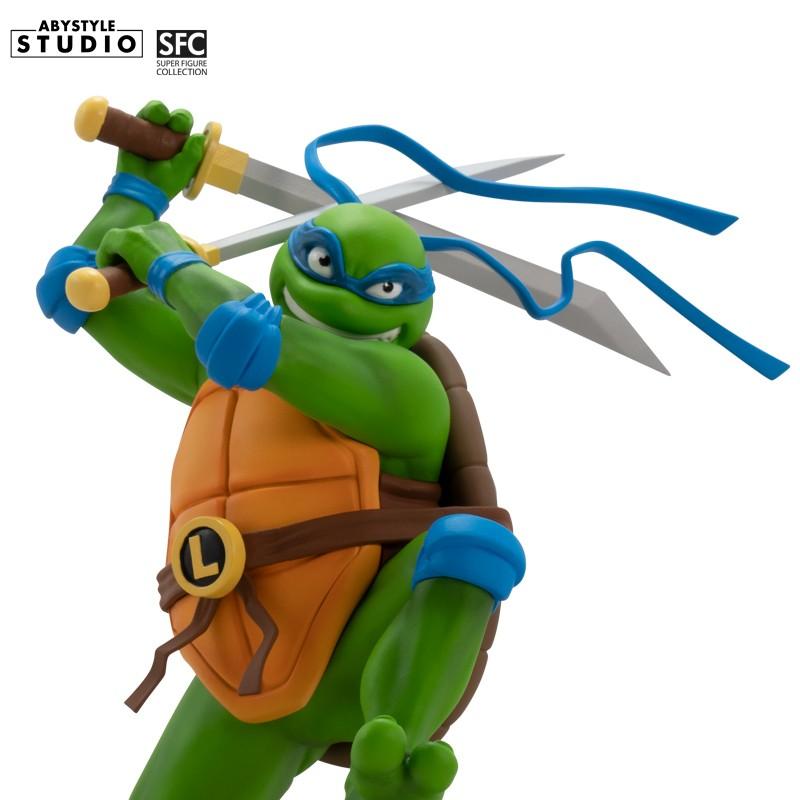 TMNT Figurine - Leonardo 1:10 (high: 21 cm) / Figurka TMNT - Leonardo 1:10 (wysokość: 21 cm) - ABS