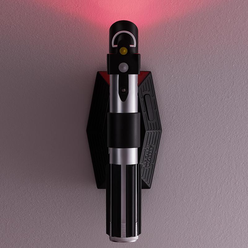 Star Wars Darth Vader Lightsaber light with sound (high: 25 cm) / lampka Gwiezdne Wojny - miecz świetlny Lorda Vadera z dźwiękiem (wysokość: 25 cm)