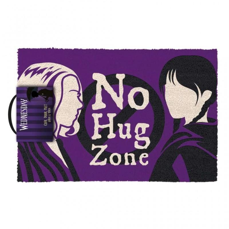 WEDNESDAY ADAMS (NO HUG ZONE) DOOR MAT (60 x 40 cm) / wycieraczka pod drzwi Wednesday Adams - strefa wolna od uścisków (60 x 40 cm)