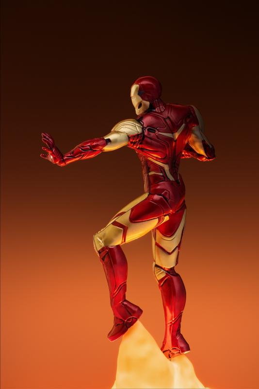 Marvel Iron-Man Diorama Light (high: 31,5 cm) / lampa Marvel Iron-Man Diorama (wysokość: 31,5 cm)