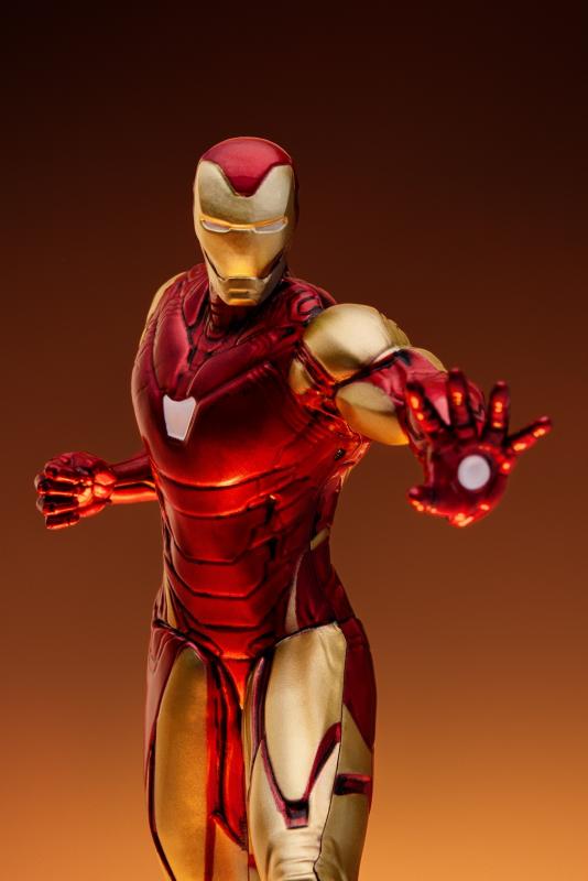 Marvel Iron-Man Diorama Light (high: 31,5 cm) / lampa Marvel Iron-Man Diorama (wysokość: 31,5 cm)