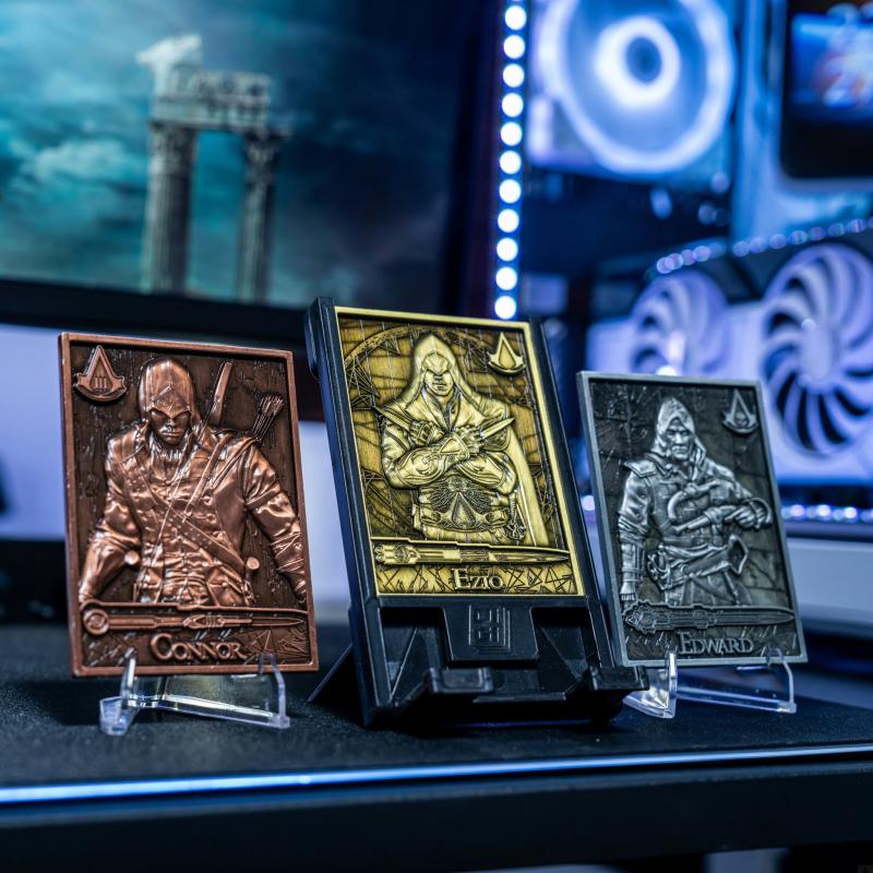 Assassins Creed Digiplate Starter Pack: phone stand and metal plates set (3 pcs) / Assassins Creed zestaw: stojak na telefon plus 3 x płytki Digiplates