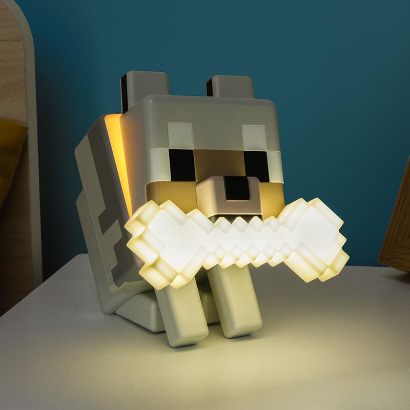 Minecraft Wolf GloBuddies Light (high: 14,30 cm) / Minecraft lampka GloBuddies - Wilk (wysokość: 14,30 cm)