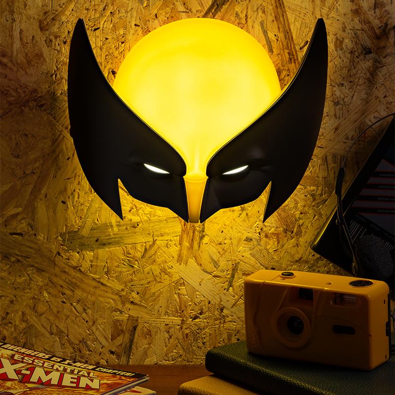 Marvel X-MEN Wolverine Mask desktop / wall light (high: 22 cm) / lampka ścienno-biurkowa Marvel X-MEN Wolverine maska (wysokość: 22 cm)