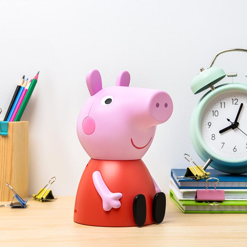 Peppa Pig Shaped Money Box with sound (high: 16 cm) / Świnka Peppa skarbonka z dźwiękiem (wysokość: 16 cm)