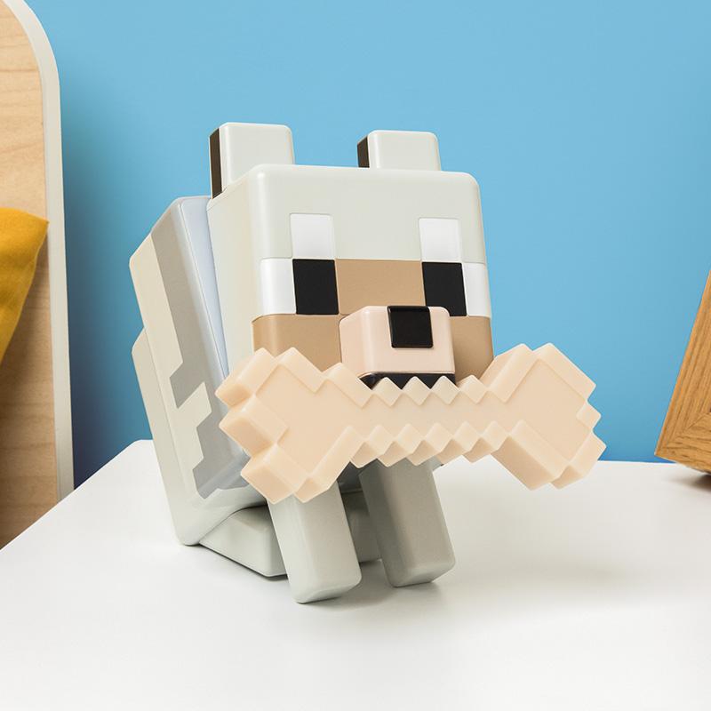 Minecraft Wolf GloBuddies Light (high: 14,30 cm) / Minecraft lampka GloBuddies - Wilk (wysokość: 14,30 cm)