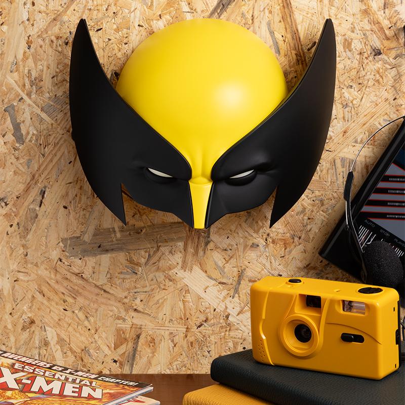 Marvel X-MEN Wolverine Mask desktop / wall light (high: 22 cm) / lampka ścienno-biurkowa Marvel X-MEN Wolverine maska (wysokość: 22 cm)