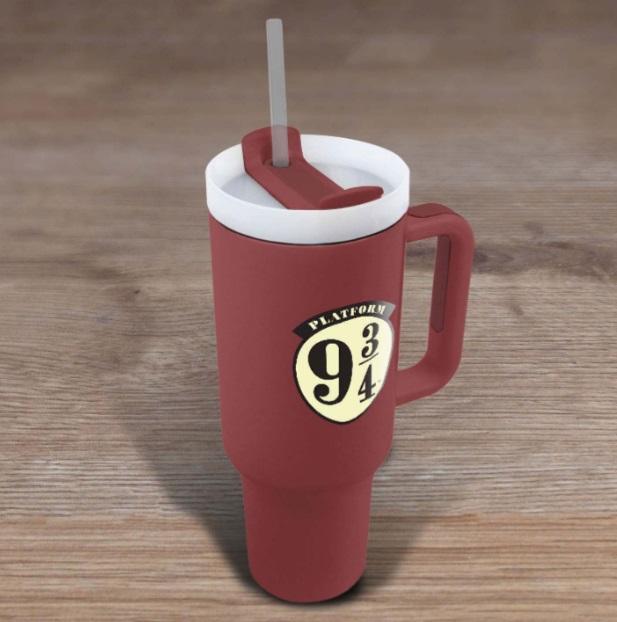 Harry Potter platform 9 3/4 travel cup with straw (1180 ml) / Harry Potter peron 9 3/4 kubek podróżny ze słomką (1180 ml)