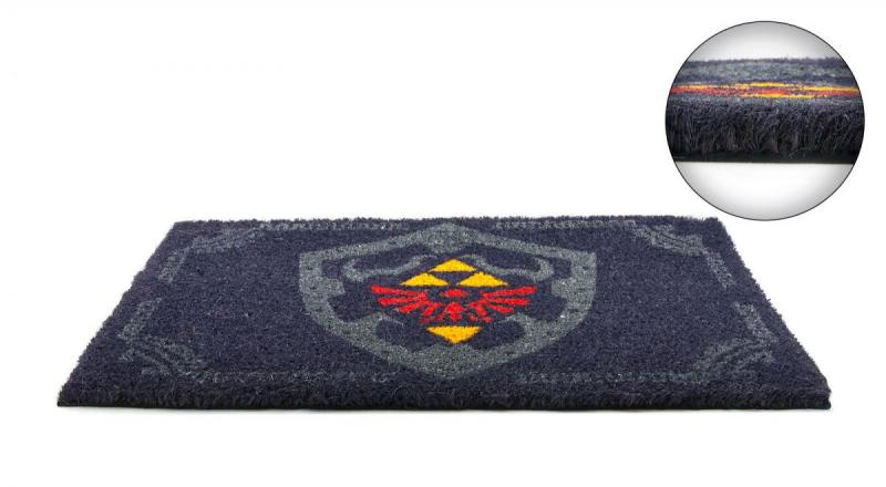 THE LEGEND OF ZELDA (HYLIAN SHIELD) DOOR MAT (60 x 40 xm) / wycieraczka pod drzwi The Legend of Zelda (HYLIAN SHIELD) (60x40 cm)