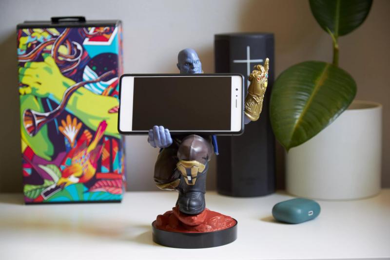 Marvel Thanos controller and phone holder (20 cm) / Stojak Marvel Thanos (20 cm)