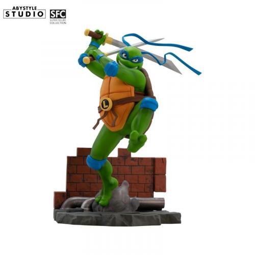 TMNT Figurine - Leonardo 1:10 (high: 21 cm) / Figurka TMNT - Leonardo 1:10 (wysokość: 21 cm) - ABS