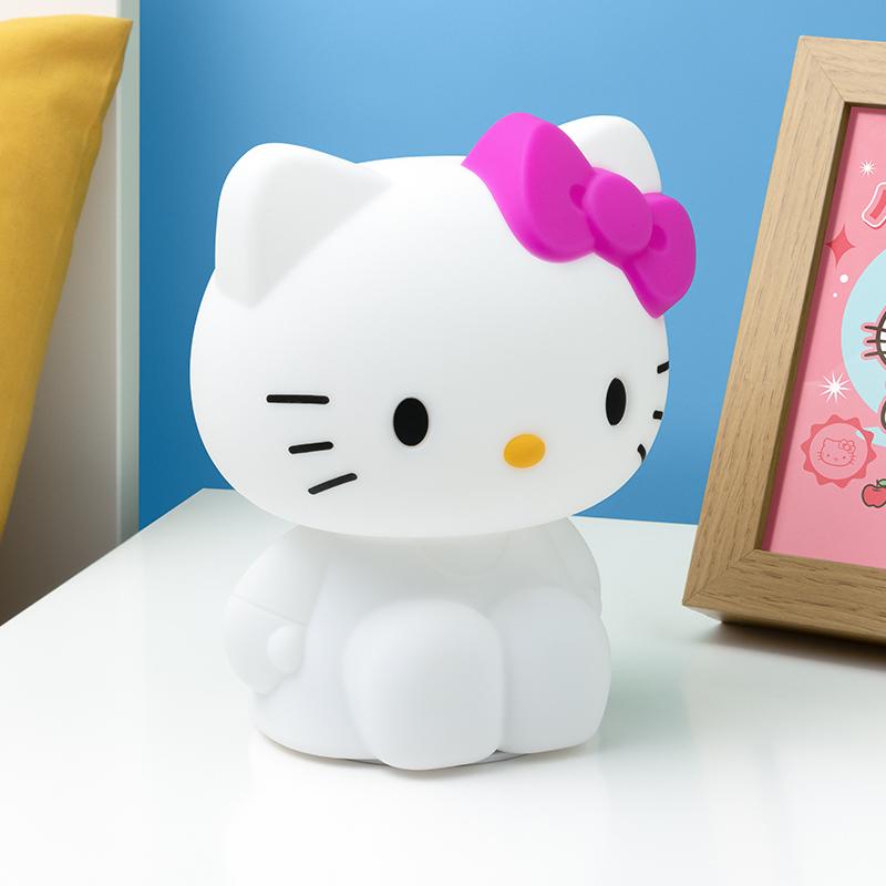 Hello Kitty Silicone Light Rechargeable Battery (high: 18 cm) / Hello Kitty silikonowa lampka z akumulatorem (wysokość: 18 cm)