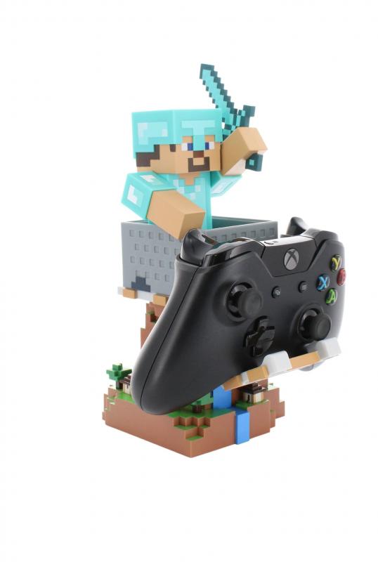 Minecraft - Steve in Diamond Armour phone & controller holder (high: 20 cm) / Minecraft stojak na telefon - kontroler (wysokość: 20 cm) - Steve w diamentowej zbroi