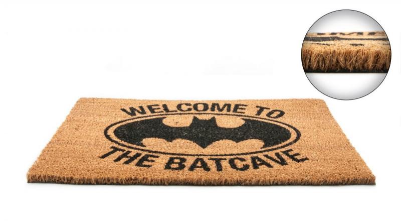 BATMAN (WELCOME TO THE BATCAVE) DOORMAT / wycieraczka pod drzwi Batman (60x40 cm)