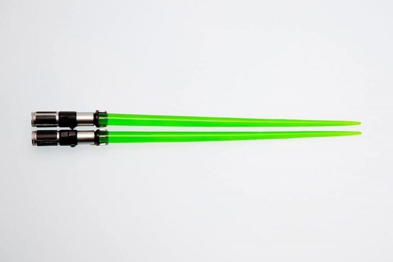 Star Wars Chopsticks Yoda Lightsaber / zestaw pałeczek Gwiezdne Wojny - miecz świetlny Yoda