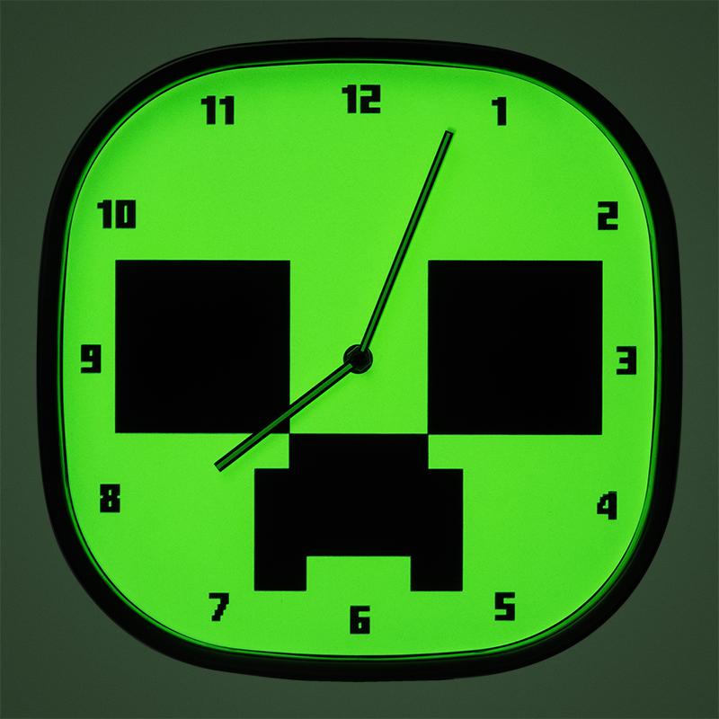 Minecraft Creeper Glow In The Dark Wall Clock with set of stickers / Minecraft Creeper zegar ścienny świecący w ciemności plus zestaw naklejek