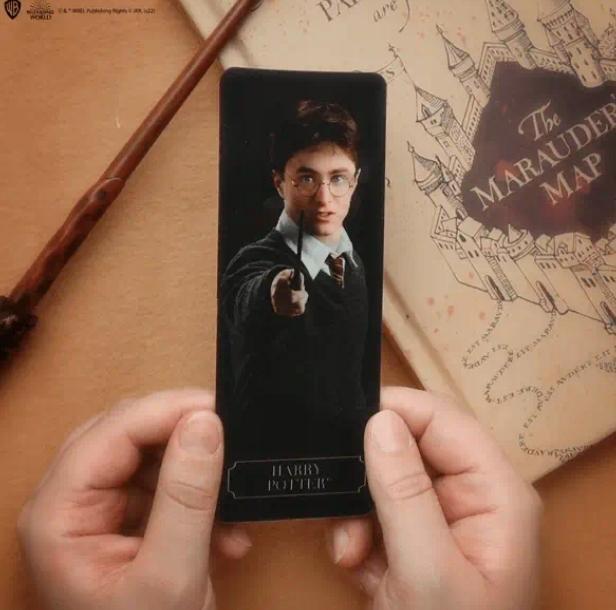 Harry Potter wand pen & stand with 3D bookmark - Harry Potter / Harry Potter długopis-różdżka plus stojak z zakładką 3D - Harry Potter