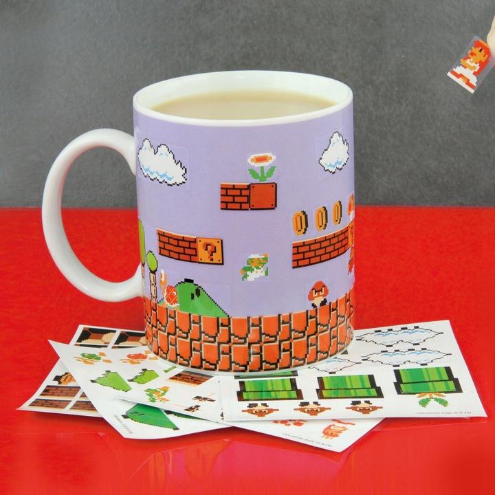 Super Mario Bros build a level mug plus 4 reusable sticker sheets / kubek Super Mario Bros plus 4 arkusze naklejek wielokrotnego użytku