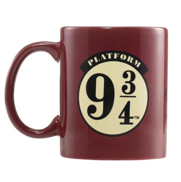 HARRY POTTER (PLATFORM 9 3/4) MUG & SOCK GIFT SET / Harry Potter zestaw prezentowy (Peron 9 3/4): kubek plus skarpetki