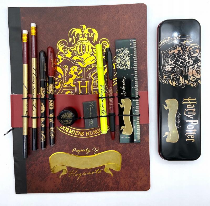 Harry Potter Hogwarts Bumper Stationery Wallet Black (11 elements) / Zestaw szkolny Harry Potter - Hogwart (czarny - 11 elementów)