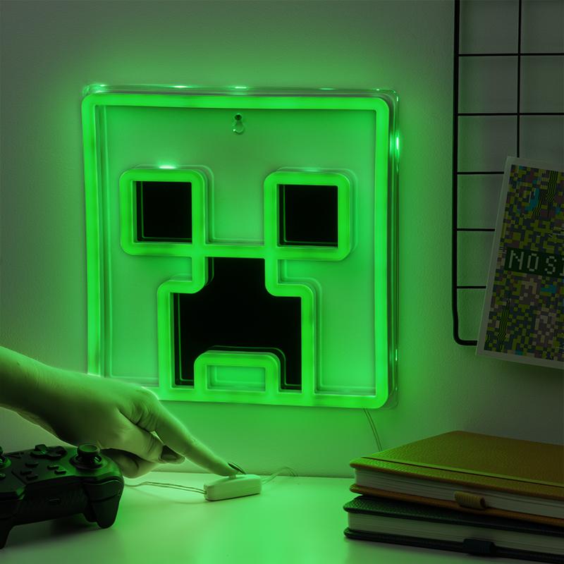 Minecraft Creeper Wall Mountable LED Neon Light (high: 25 cm) / Minecraft Creeper neonowa lampka ścienna (wysokość: 25 cm)