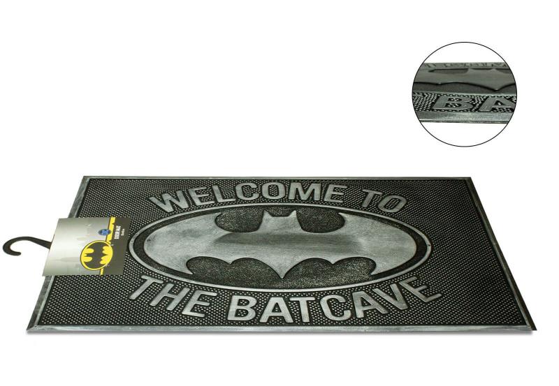 BATMAN (WELCOME TO THE BATCAVE) RUBBER MAT / wycieraczka gumowa pod drzwi BATMAN (WELCOME TO THE BATCAVE) (60x40 cm)