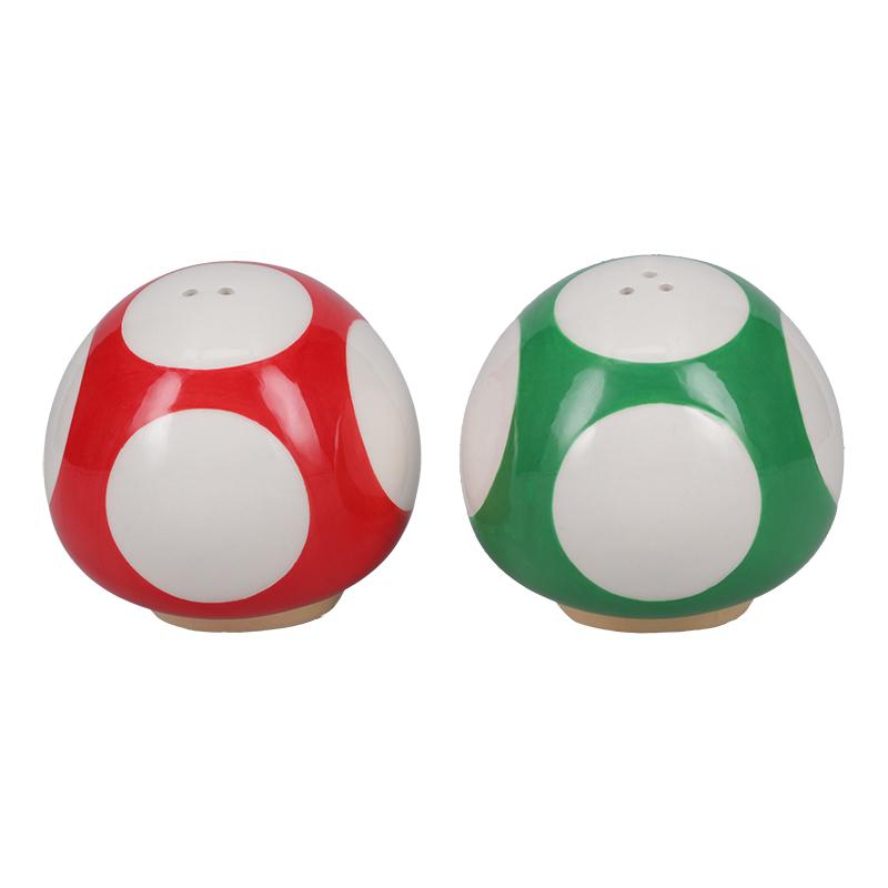 Super Mario Mushroom Salt and Pepper Shakers / zestaw Super Mario Grzybki solniczka i pieprzniczka