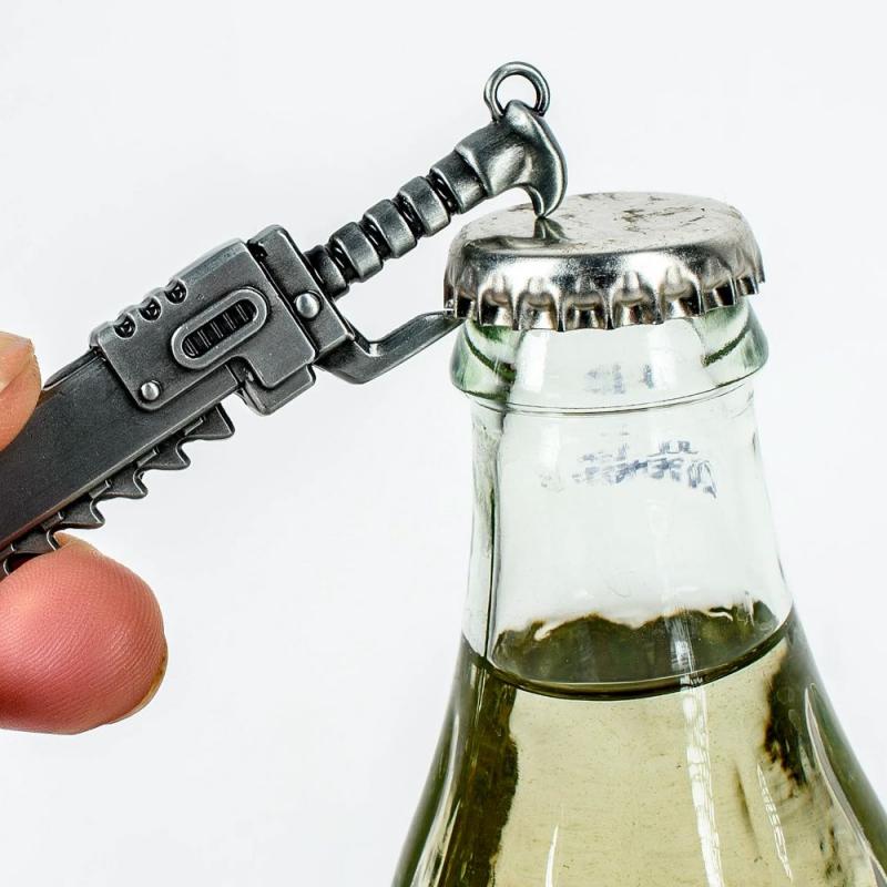 Warhammer 40,000 Adeptus Astartes Chainsword Bottle Opener / Warhammer 40,000 Adeptus Astartes otwieracz do butelek - piła mechaniczna