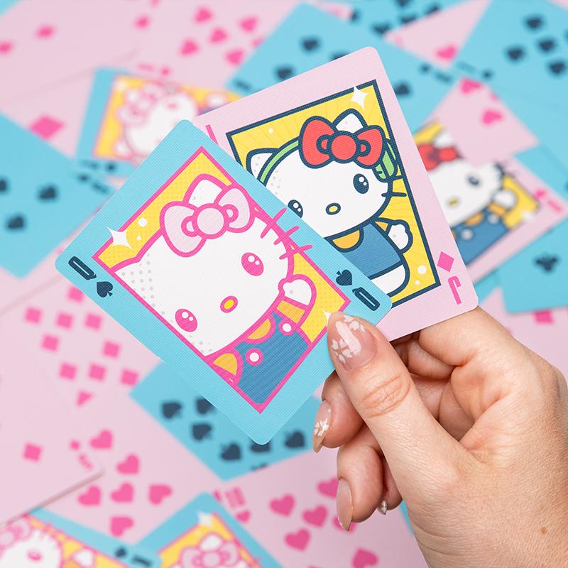 Hello Kitty Playing Cards in a Tin / karty do gry Hello Kitty w ozdobnej puszce