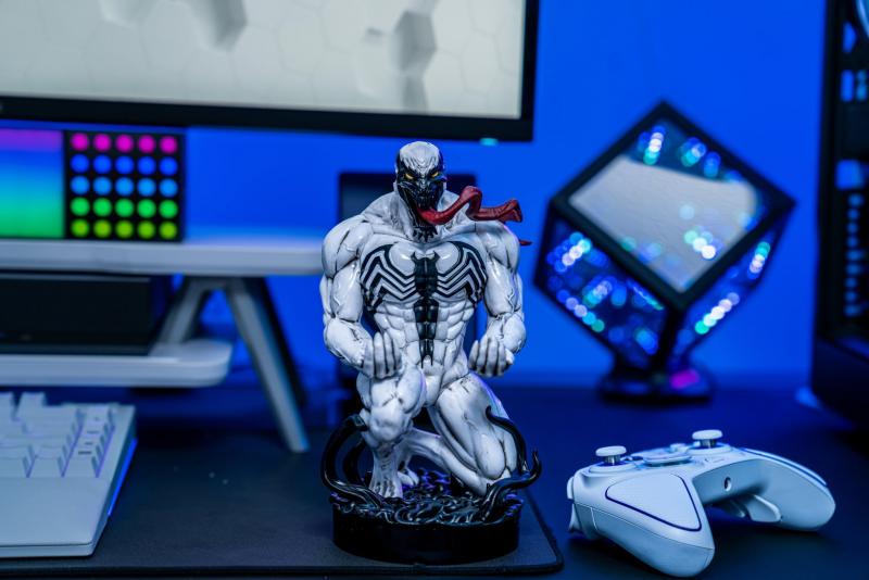 Marvel Anti-Venom phone & controller holder (20 cm) / stojak Marvel Anty-Venom (20 cm)