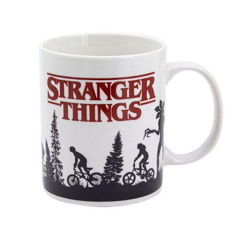 Stranger Things Logo mug and socks gift set / zestaw prezentowy Stranger Things: kubek plus skarpetki - Logo