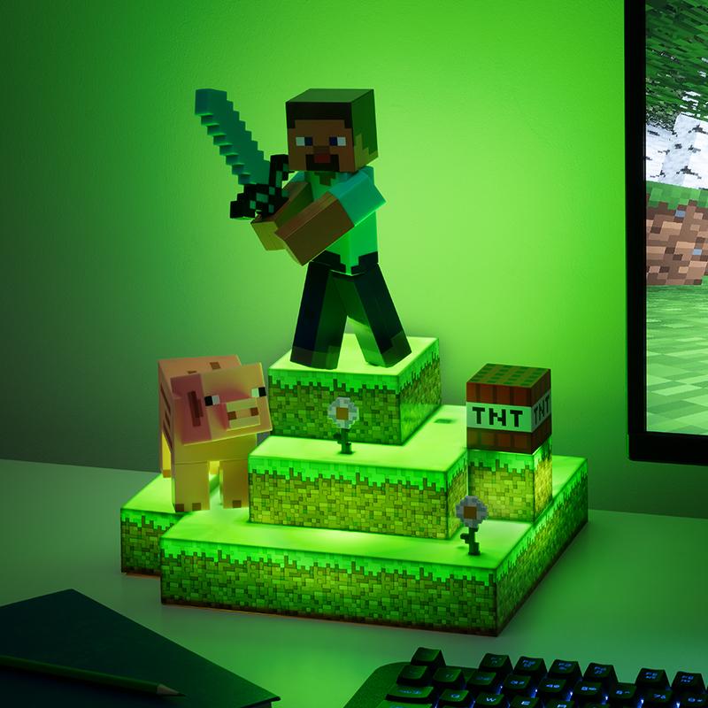 Minecraft Steve Diorama Figural Light (high: 30 cm) / lampa - diorama Minecraft Steve (wysokość: 30 cm)